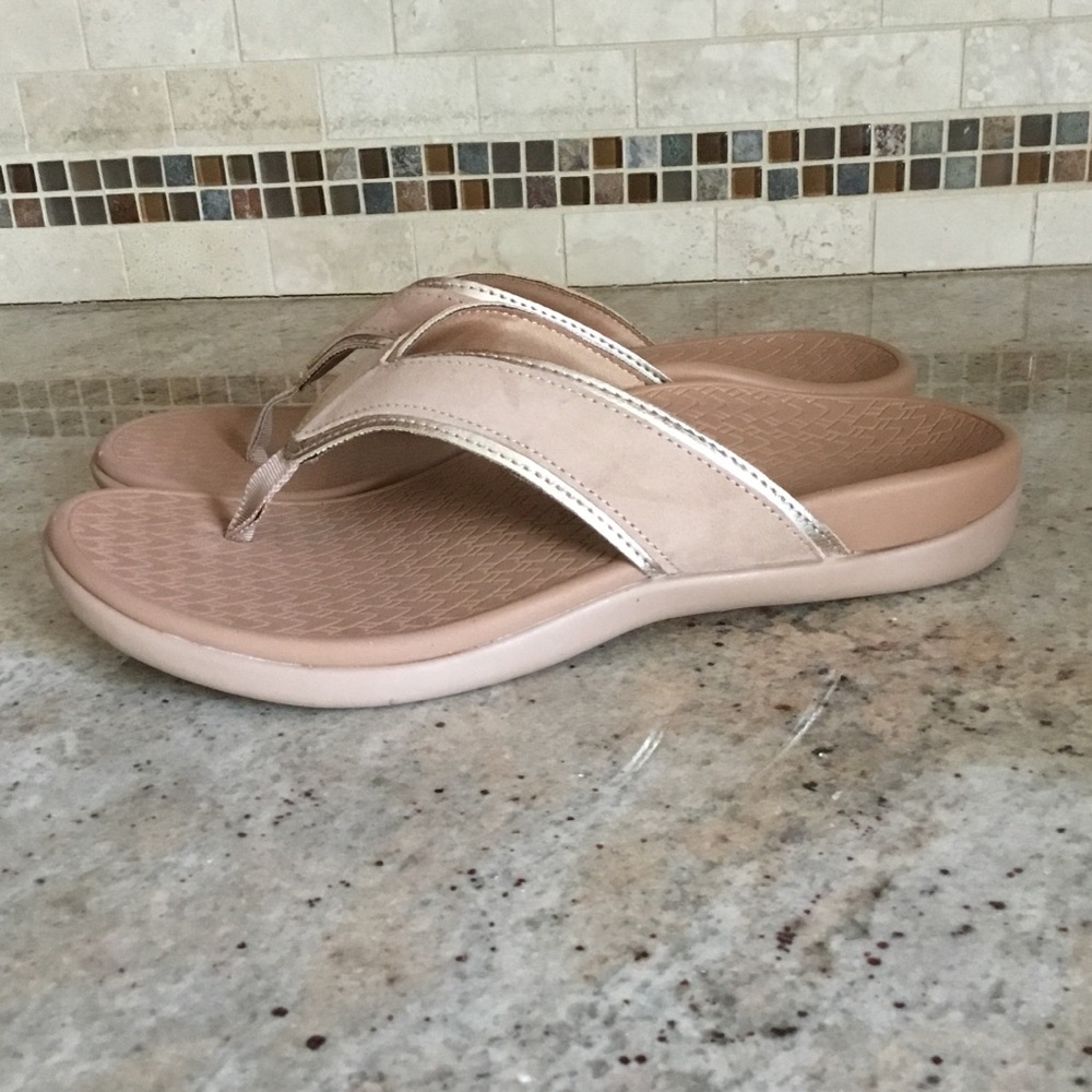 NEW Vionic Tava Suede Desert Sand Thong Sandals - Picture 5 of 12